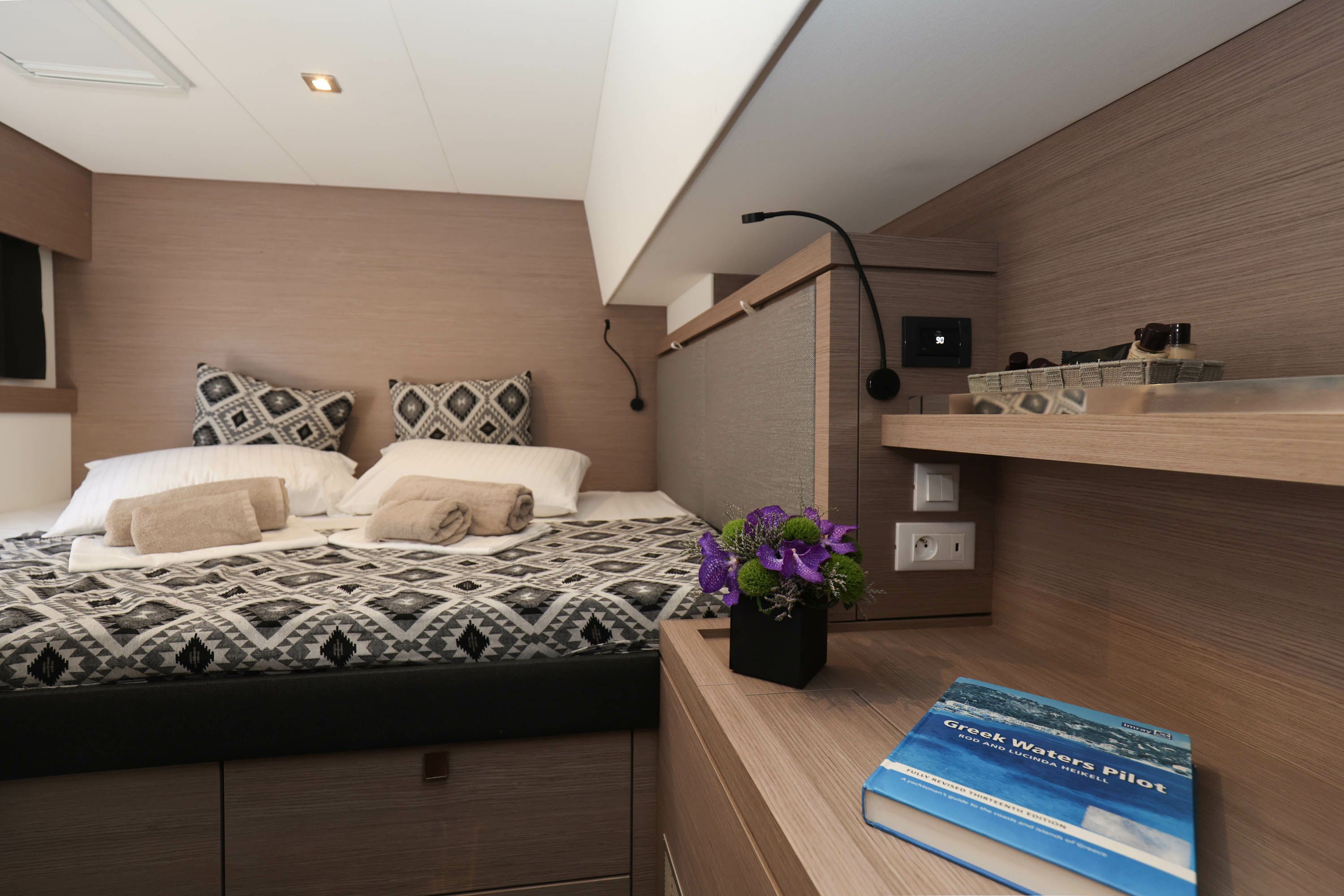 Fountaine Pajot Tanna 47 | Aquarella