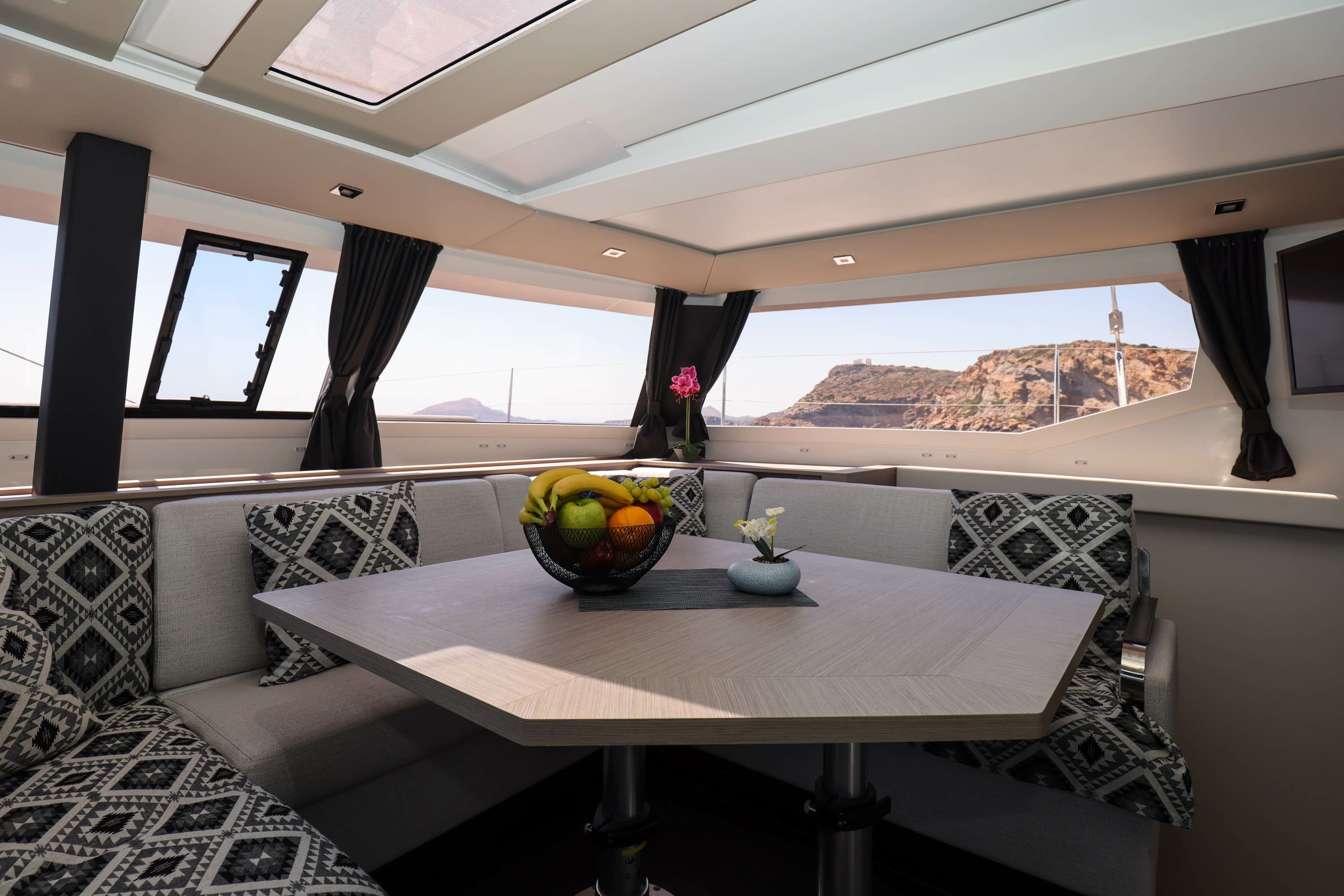 Fountaine Pajot Tanna 47 | Aquarella