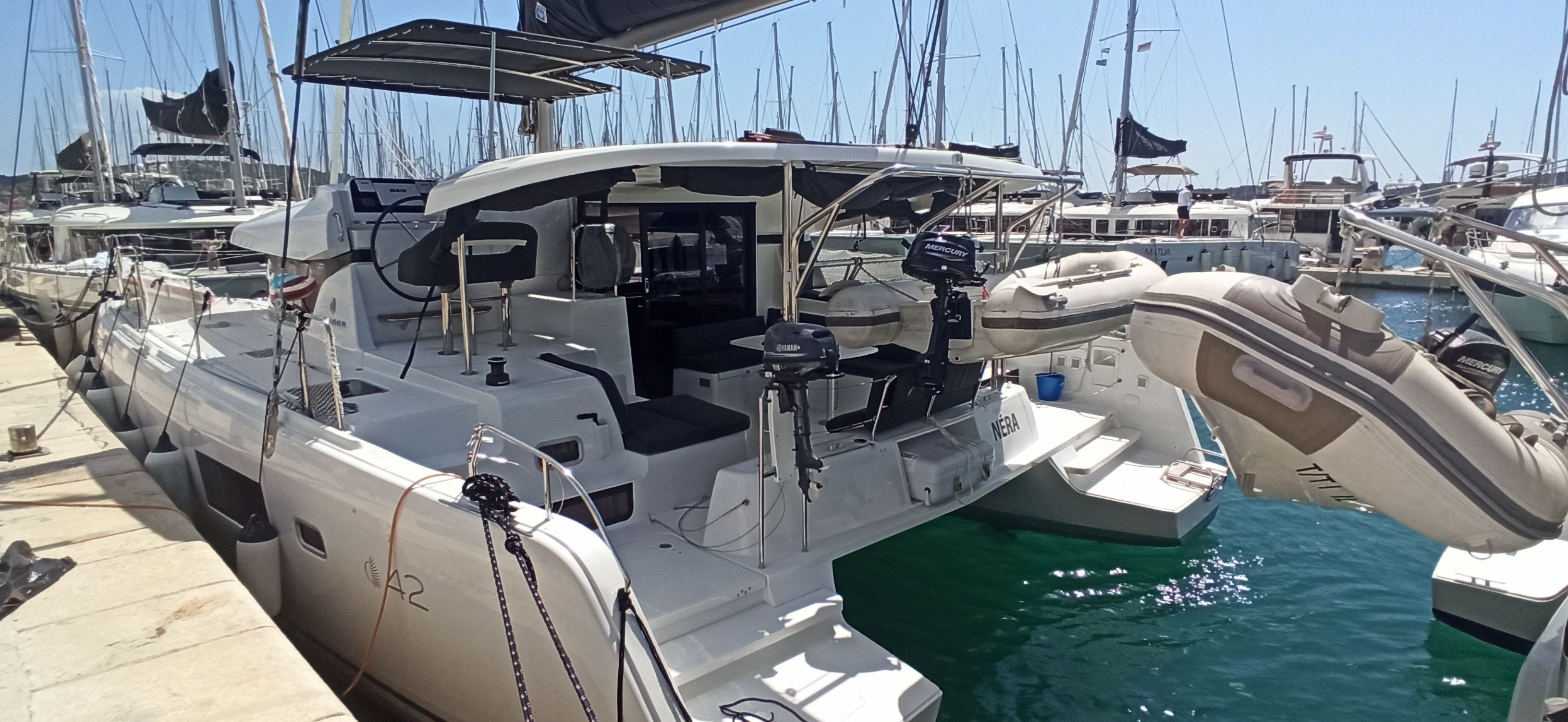 Lagoon 42 | Nera