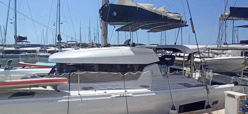 Lagoon 42 | Nera