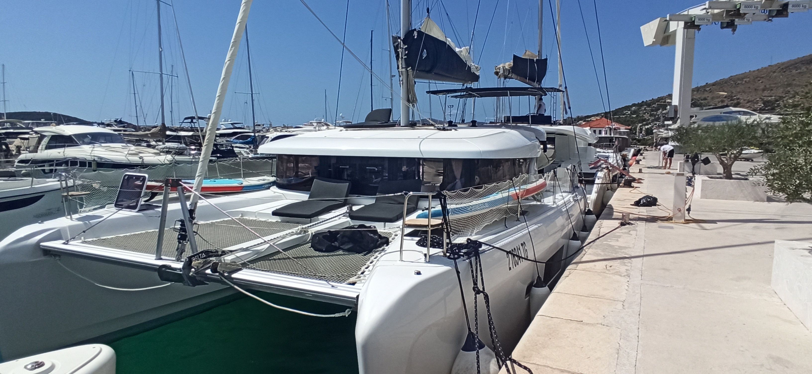 Lagoon 42 | Nera