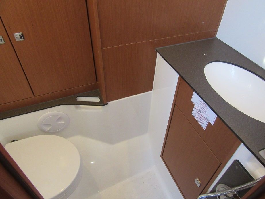 Bavaria Cruiser 37 | Flinx