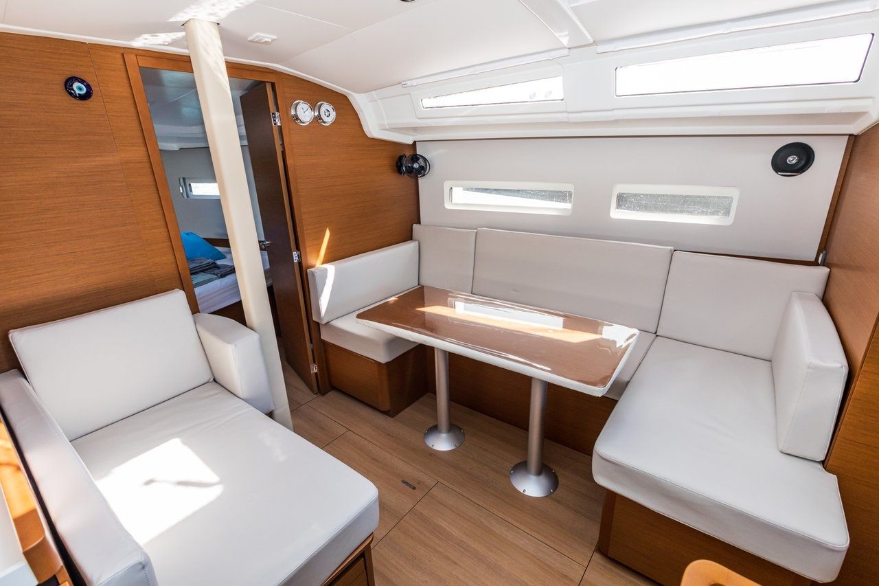 Jeanneau Sun Odyssey 410 | Feel The Magic