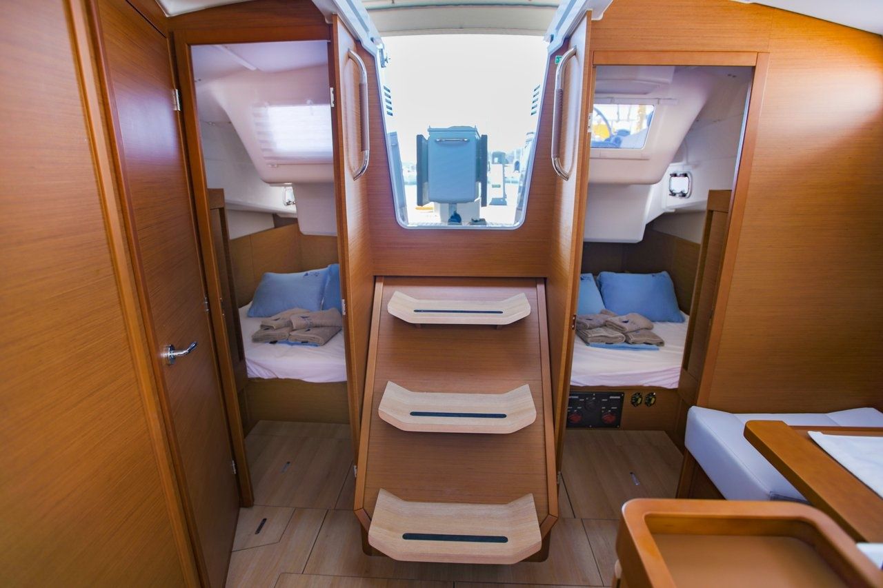 Jeanneau Sun Odyssey 410 | Feel The Magic