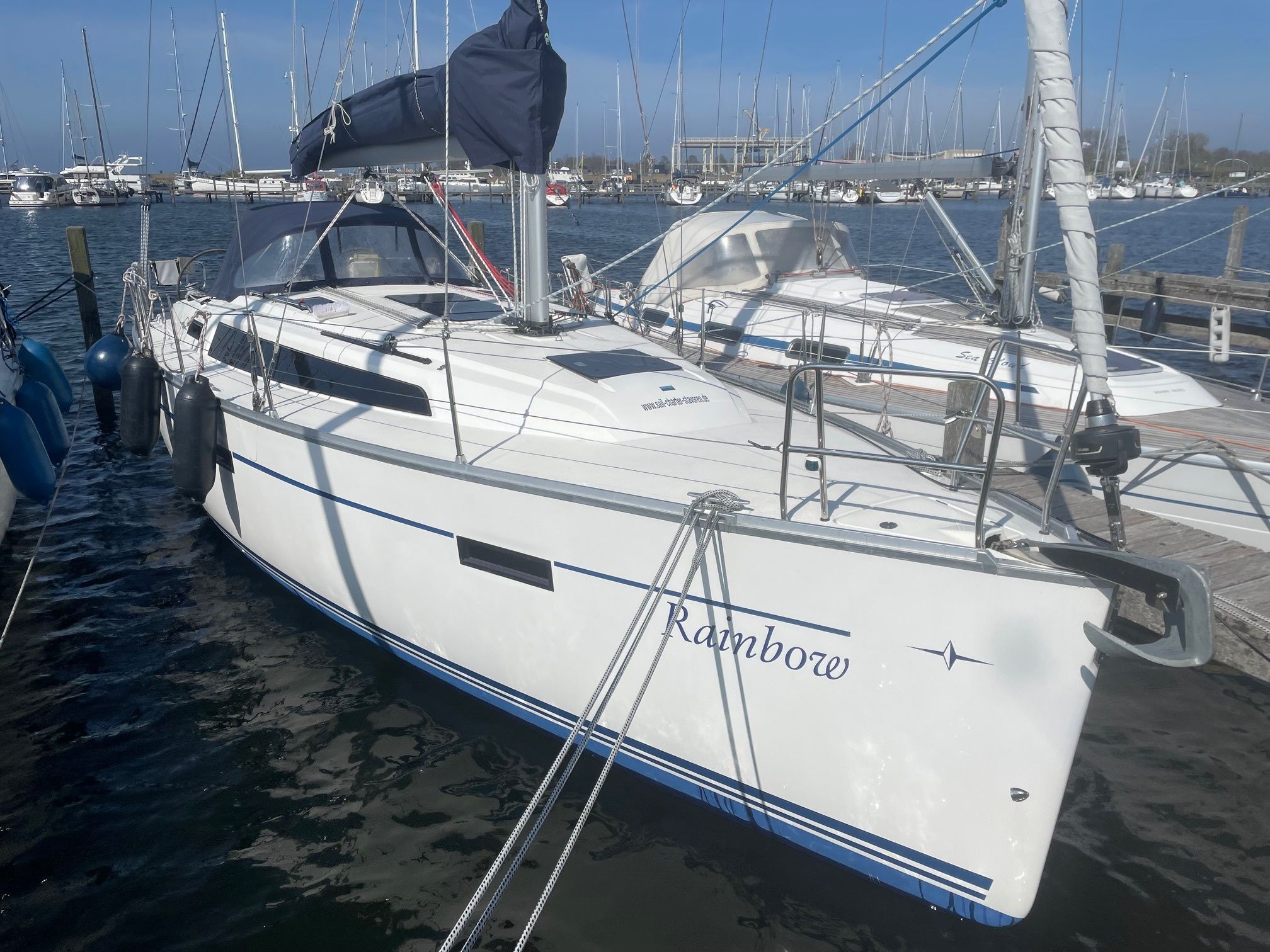 Bavaria Cruiser 37 | Rainbow