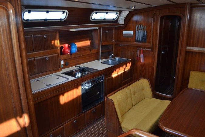 Bavaria 42 Cruiser | Aquarius