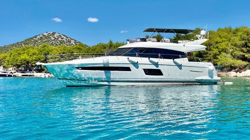 Prestige 550 Fly | Rock