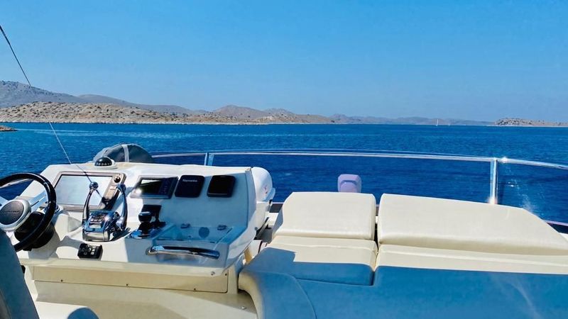 Prestige 550 Fly | Rock