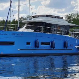 Cobra Yachts 40 | Bando