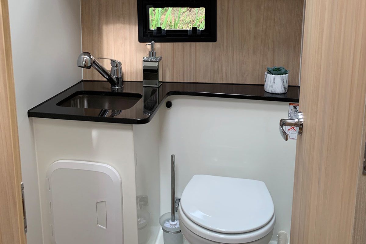 Cobra Yachts 40 | Baggio