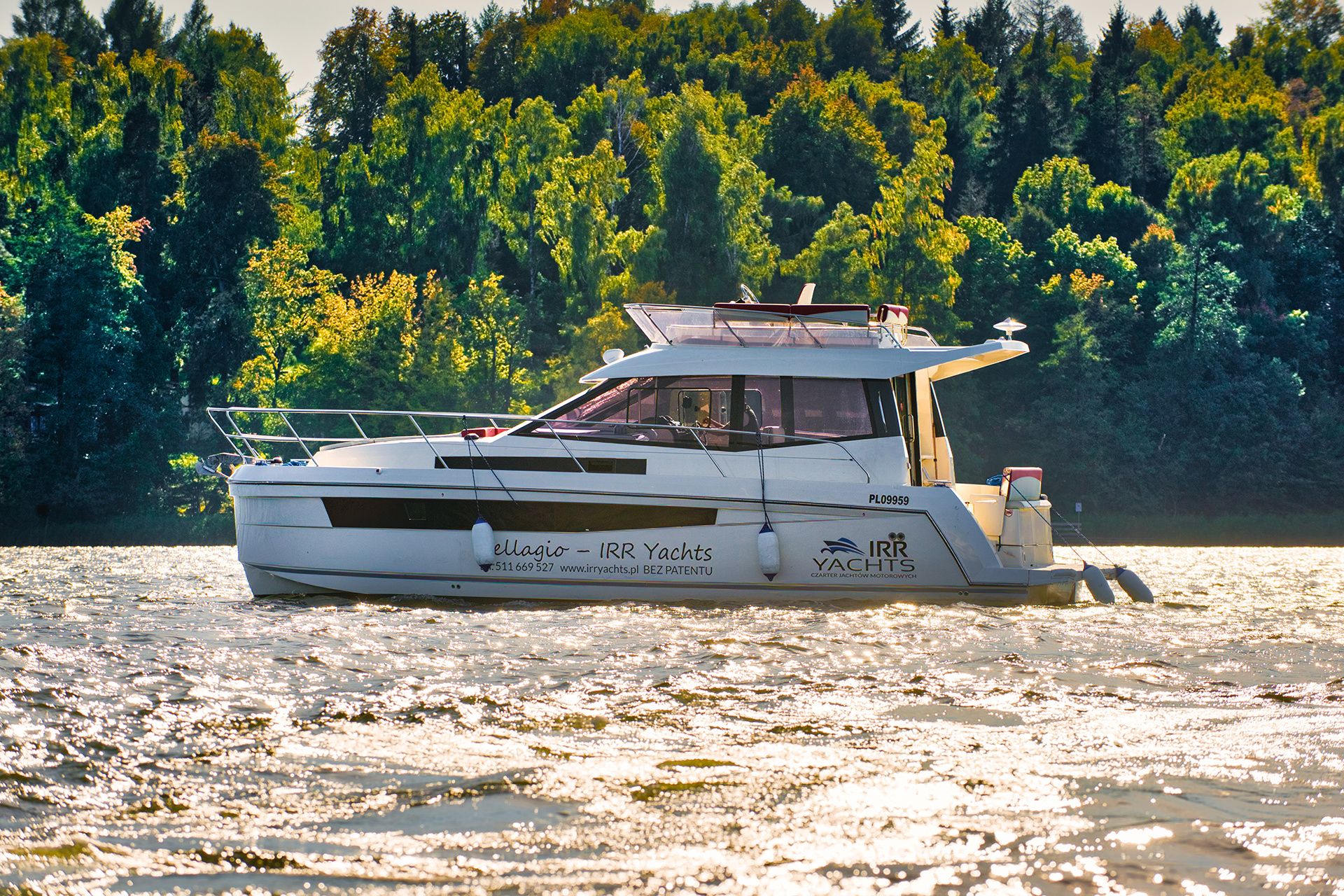 Platinum 989 Flybridge | Bellagio