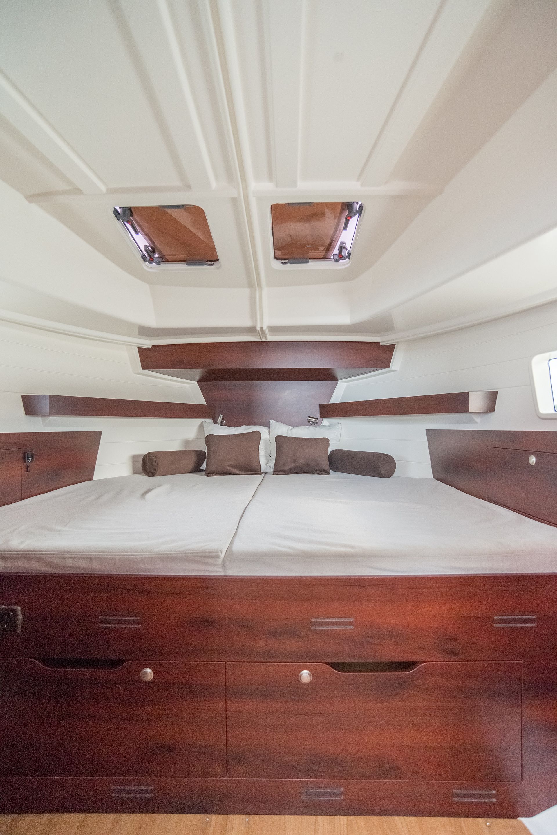 Platinum 989 Flybridge | Bellagio