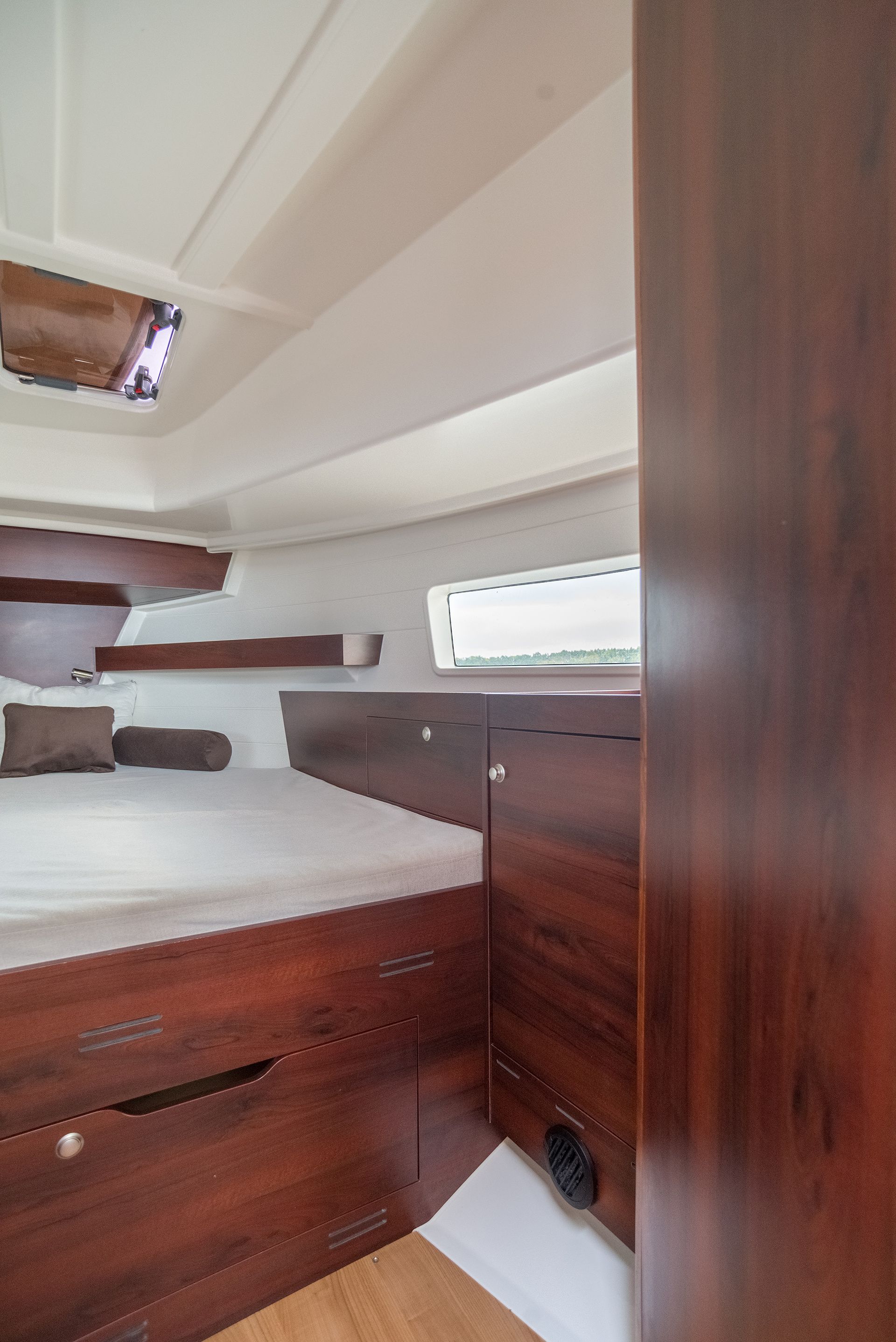 Platinum 989 Flybridge | Bellagio