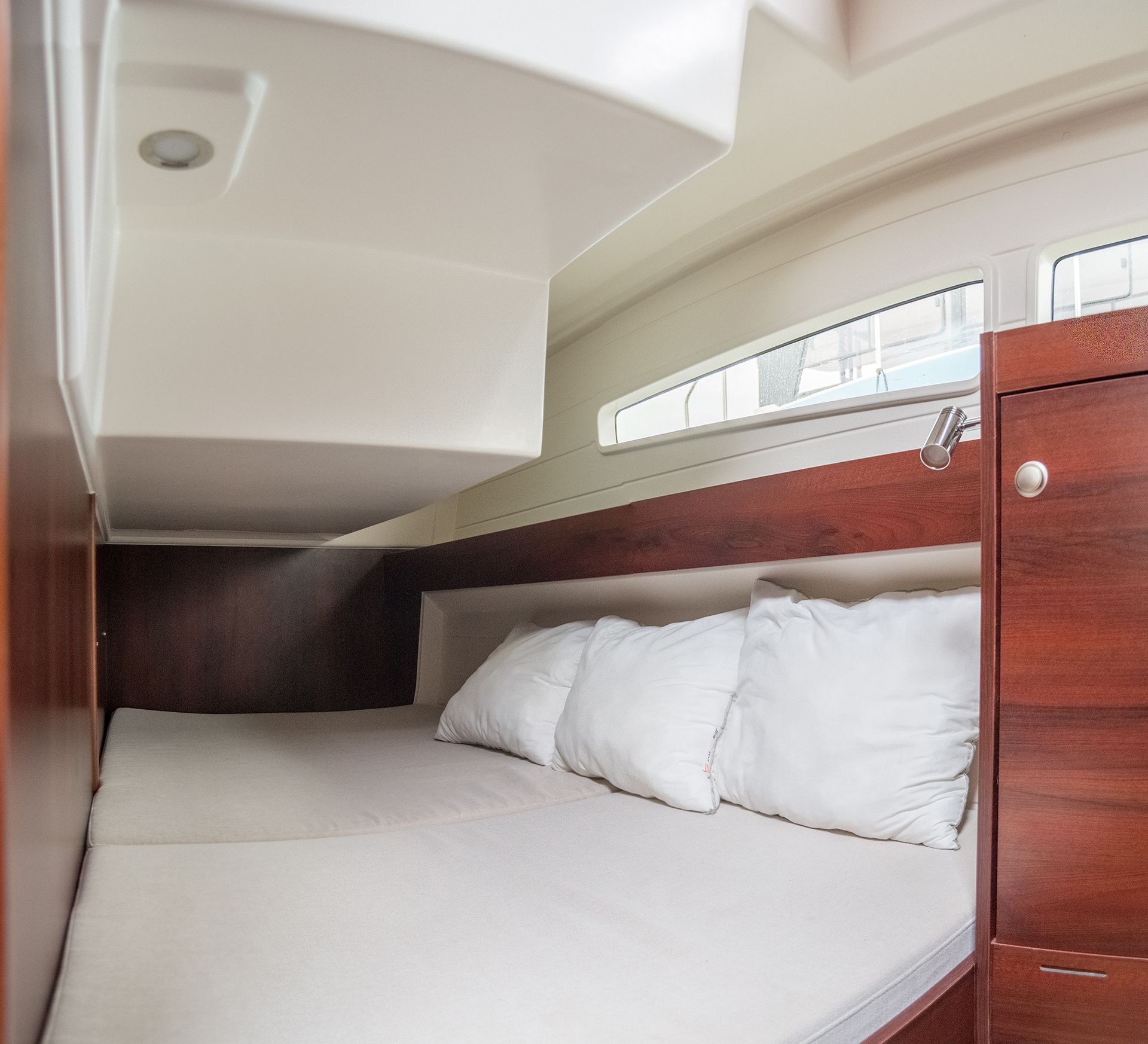 Platinum 989 Flybridge | Bellagio