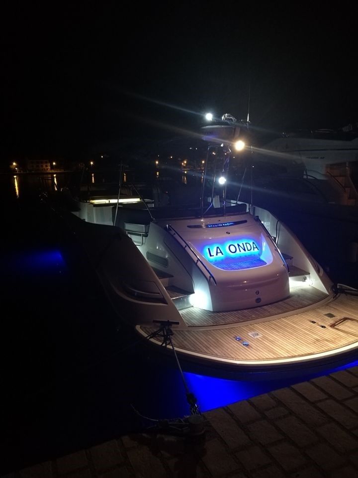 Bavaria Deep Blue 46 | La Onda