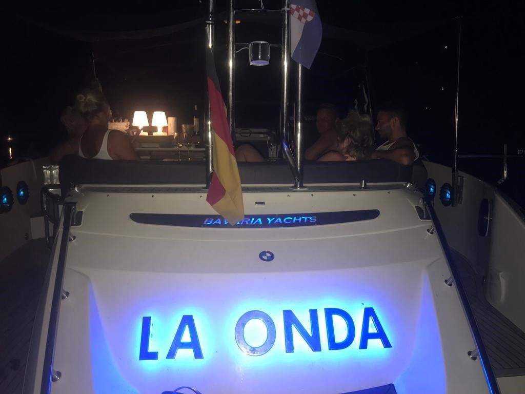 Bavaria Deep Blue 46 | La Onda