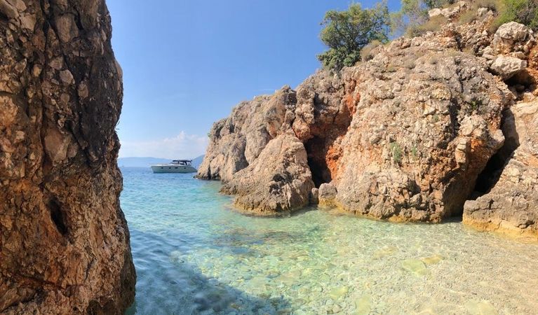 Bavaria Deep Blue 46 | La Onda