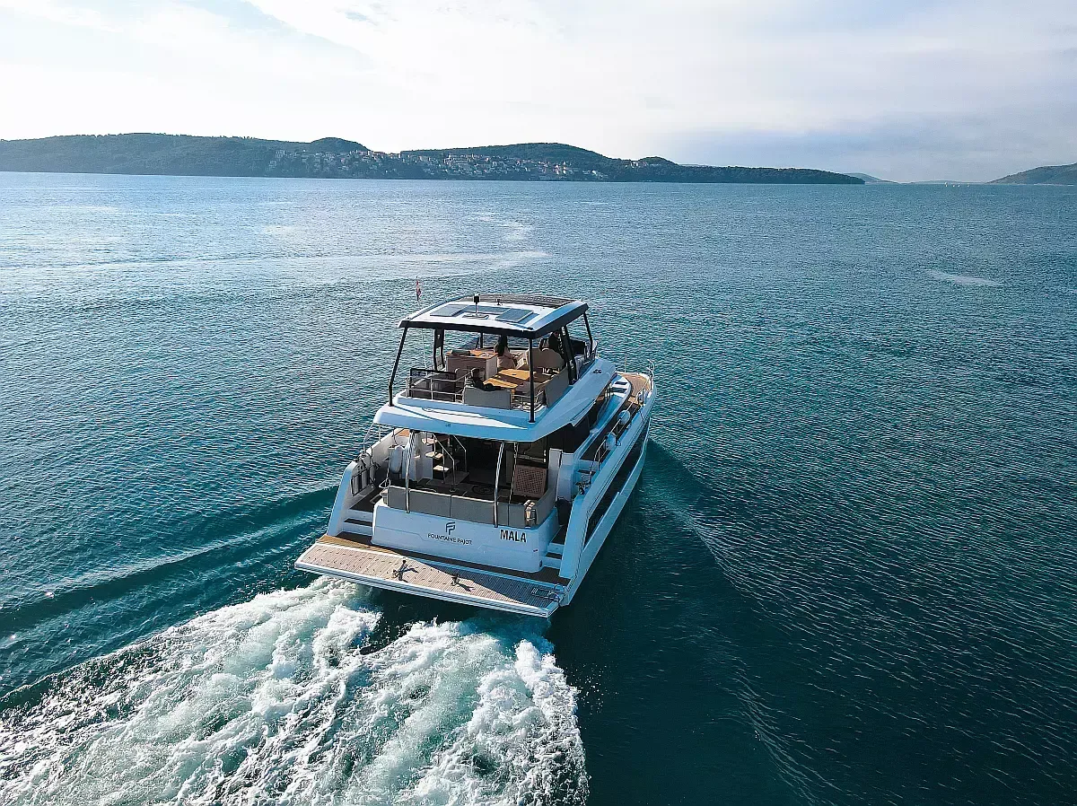 Fountaine Pajot MY 5 | Mala