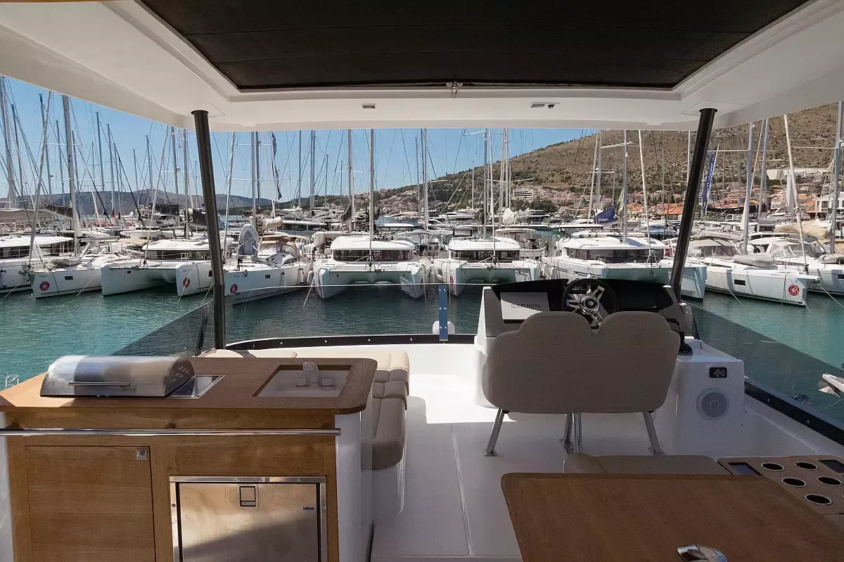 Fountaine Pajot MY 5 | Mala