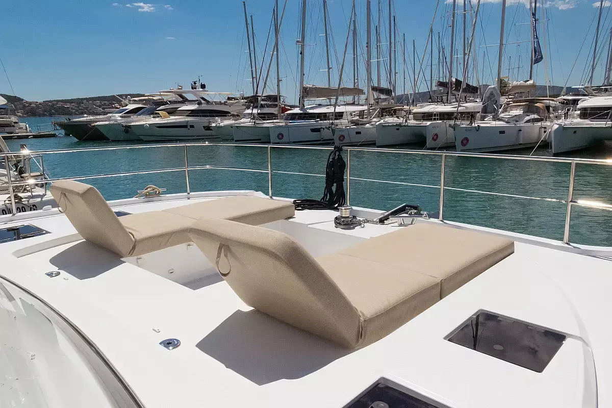 Fountaine Pajot MY 5 | Mala