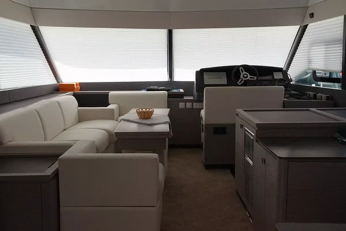 Fountaine Pajot MY 5 | Mala