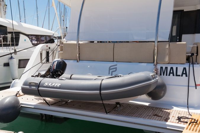 Fountaine Pajot MY 5 | Mala