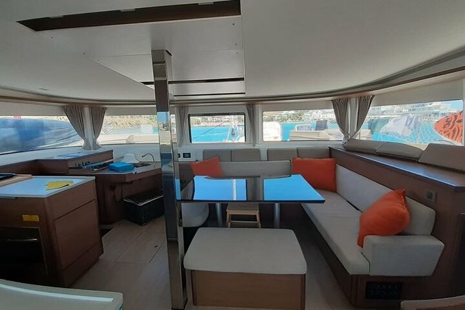 Lagoon 46 | Filippos