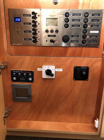 Lagoon 450 F | Saelma
