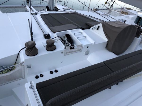 Lagoon 450 F | Saelma