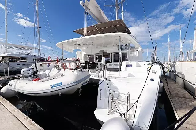 Lagoon 450 F | Saelma