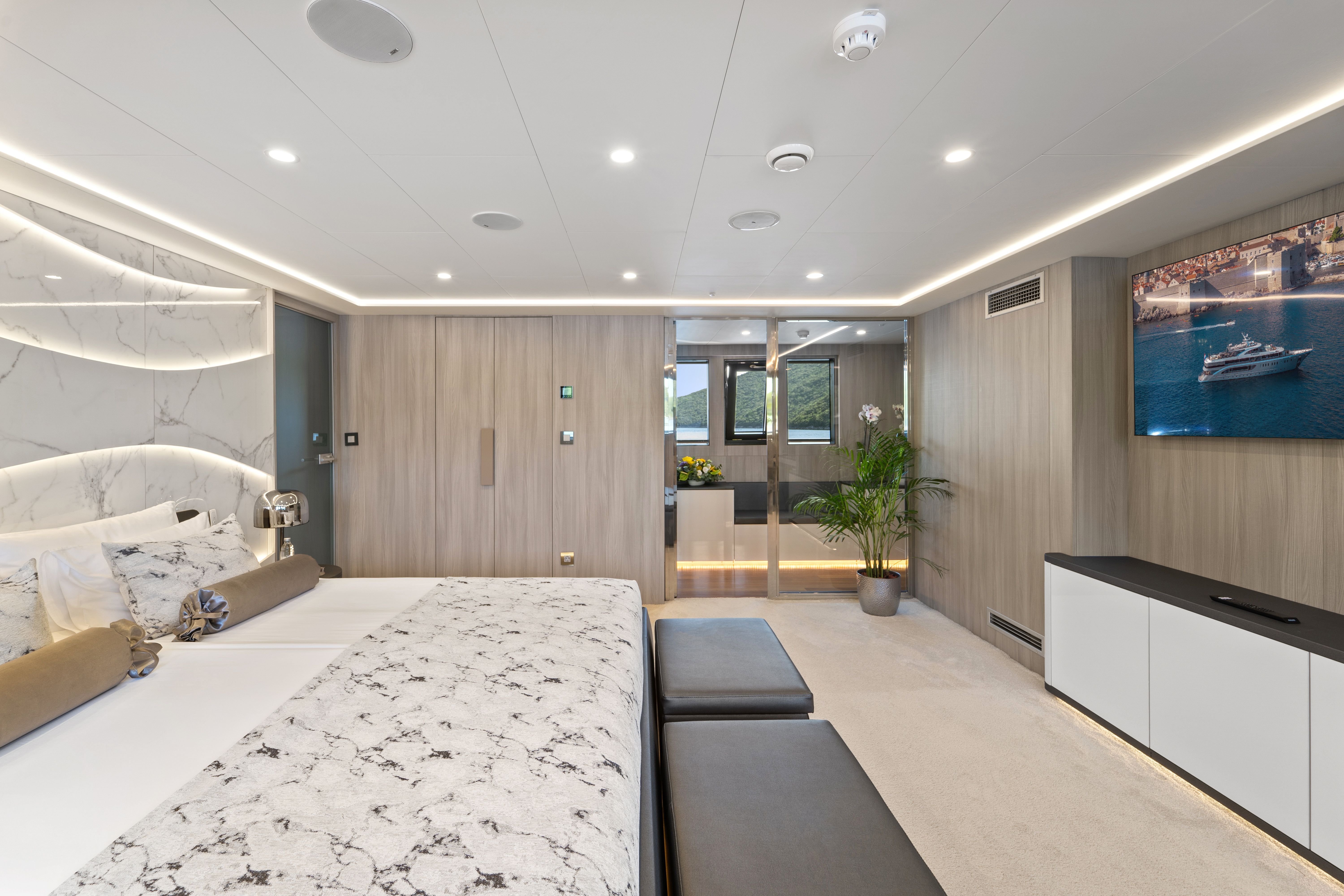 Custom Built 48 | Freedom