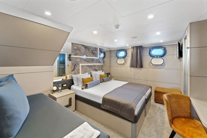 Custom Built 48 | Freedom