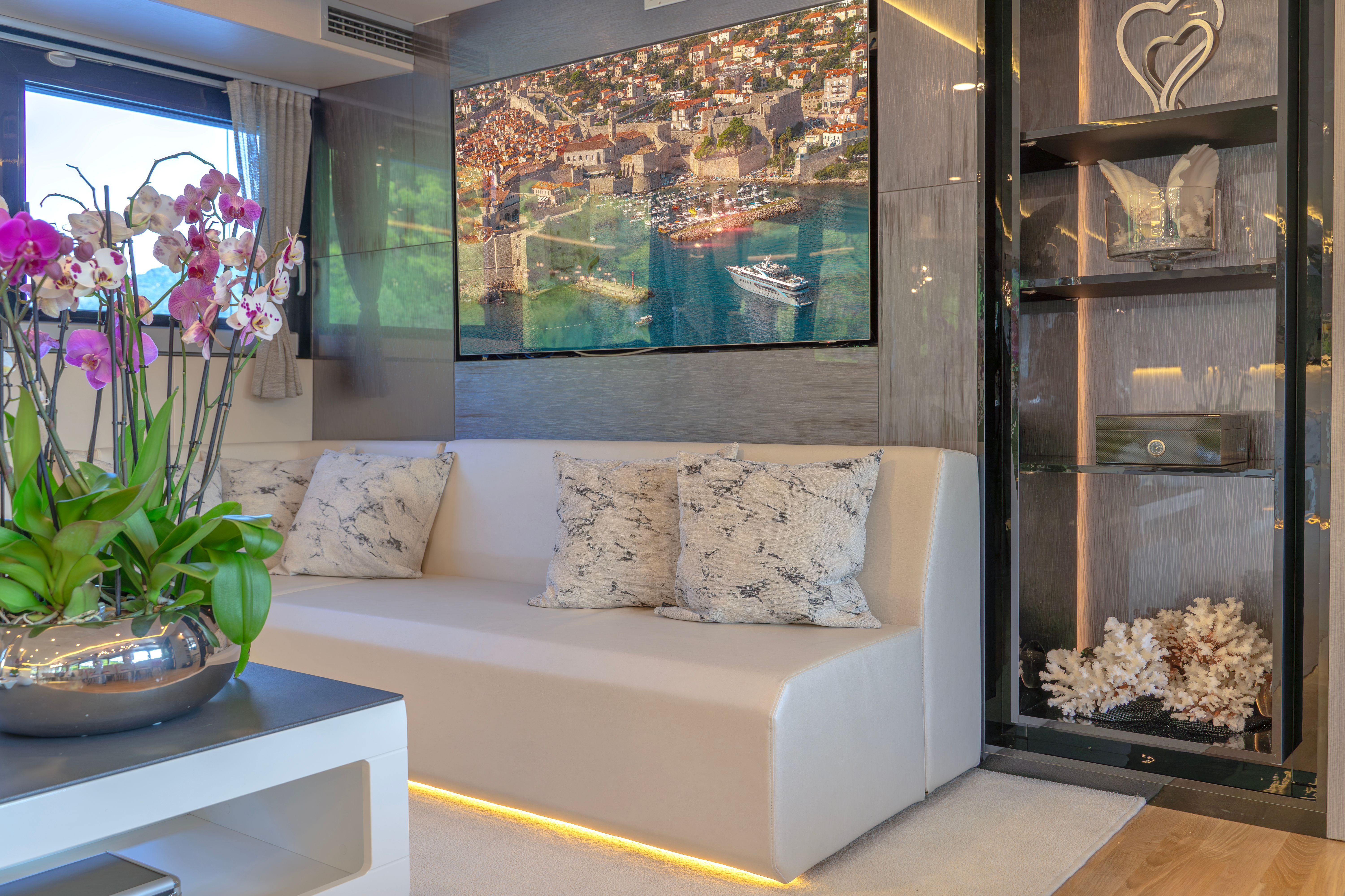 Custom Built 48 | Freedom