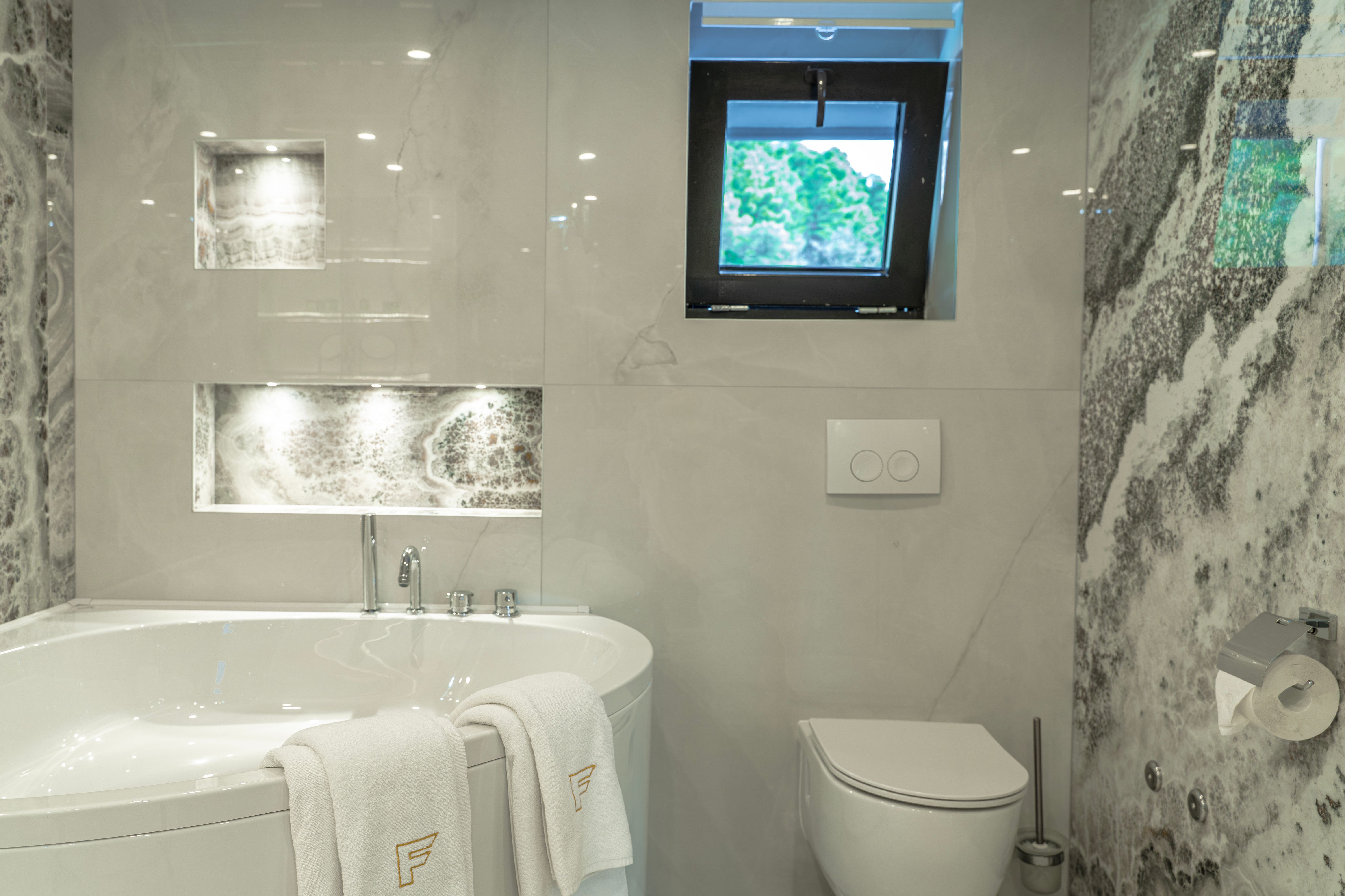 Custom Built 48 | Freedom