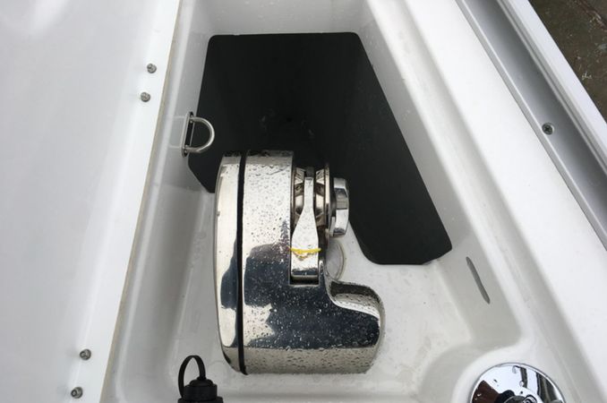 Bavaria Cruiser 37 | Salute