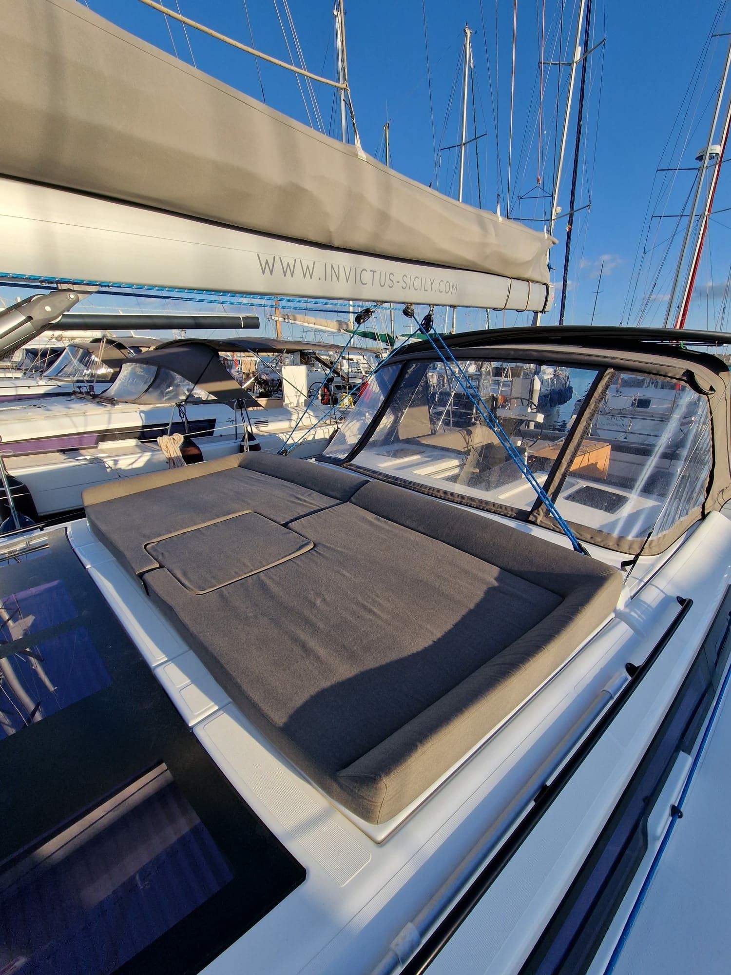 Dufour 530 | Artemide