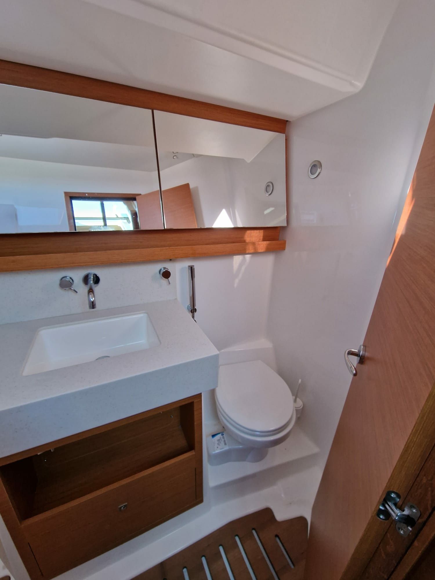 Dufour 530 | Artemide