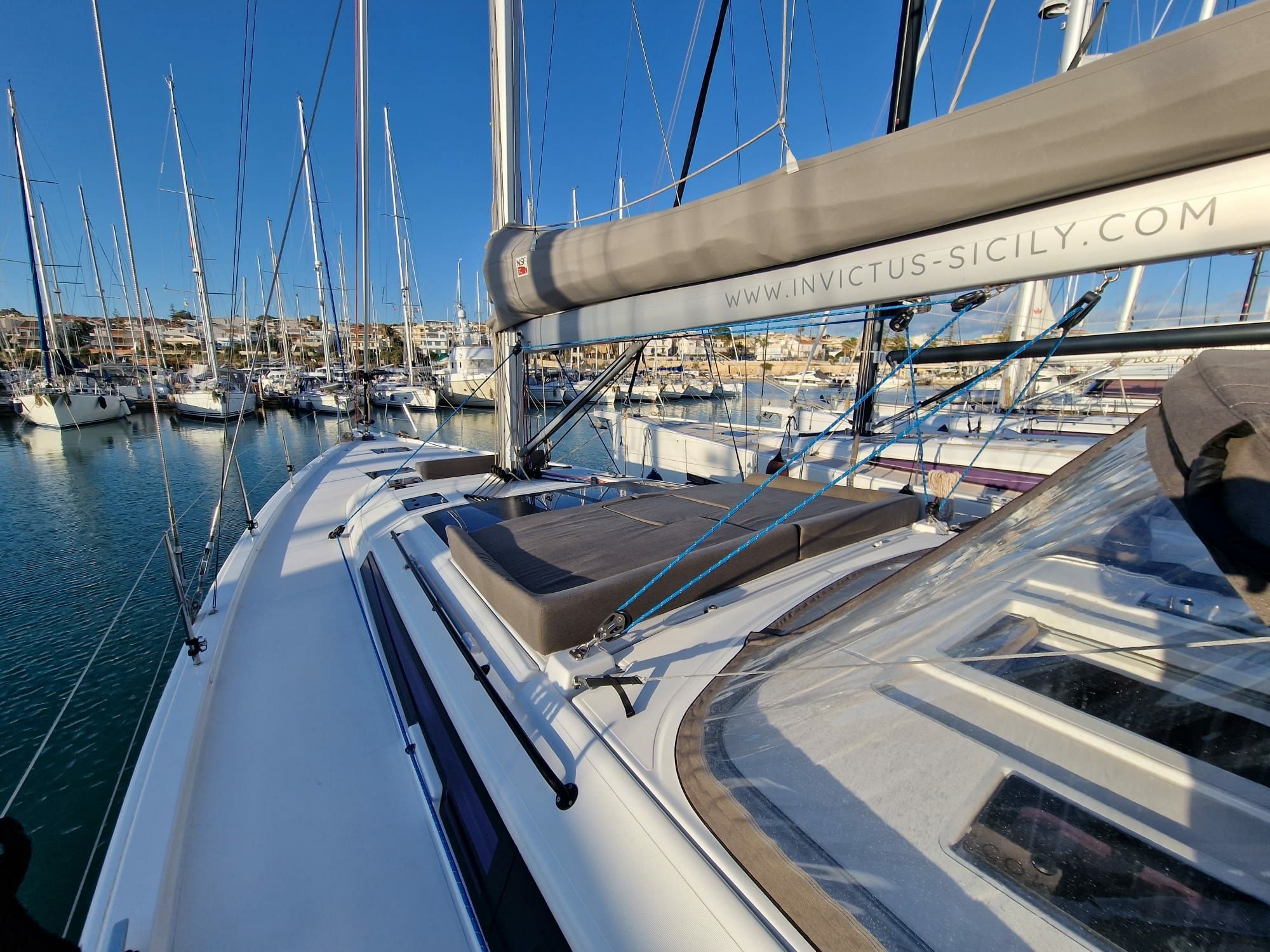 Dufour 530 | Artemide