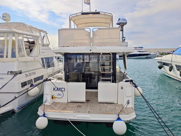 Beneteau Swift Trawler 35 | Kayci