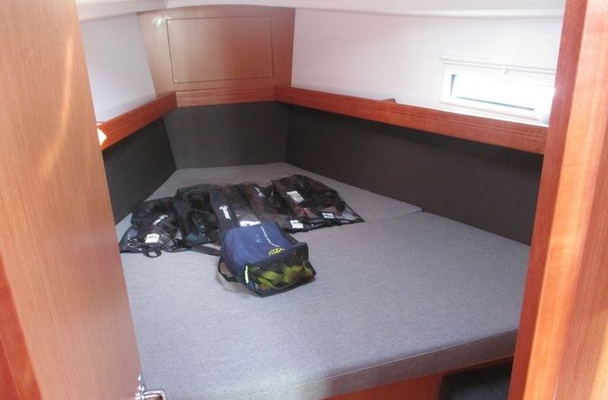 Bavaria Cruiser 37 | Lekker