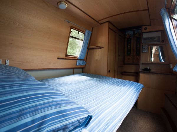 Custom Built Narrow Boat | Laughton