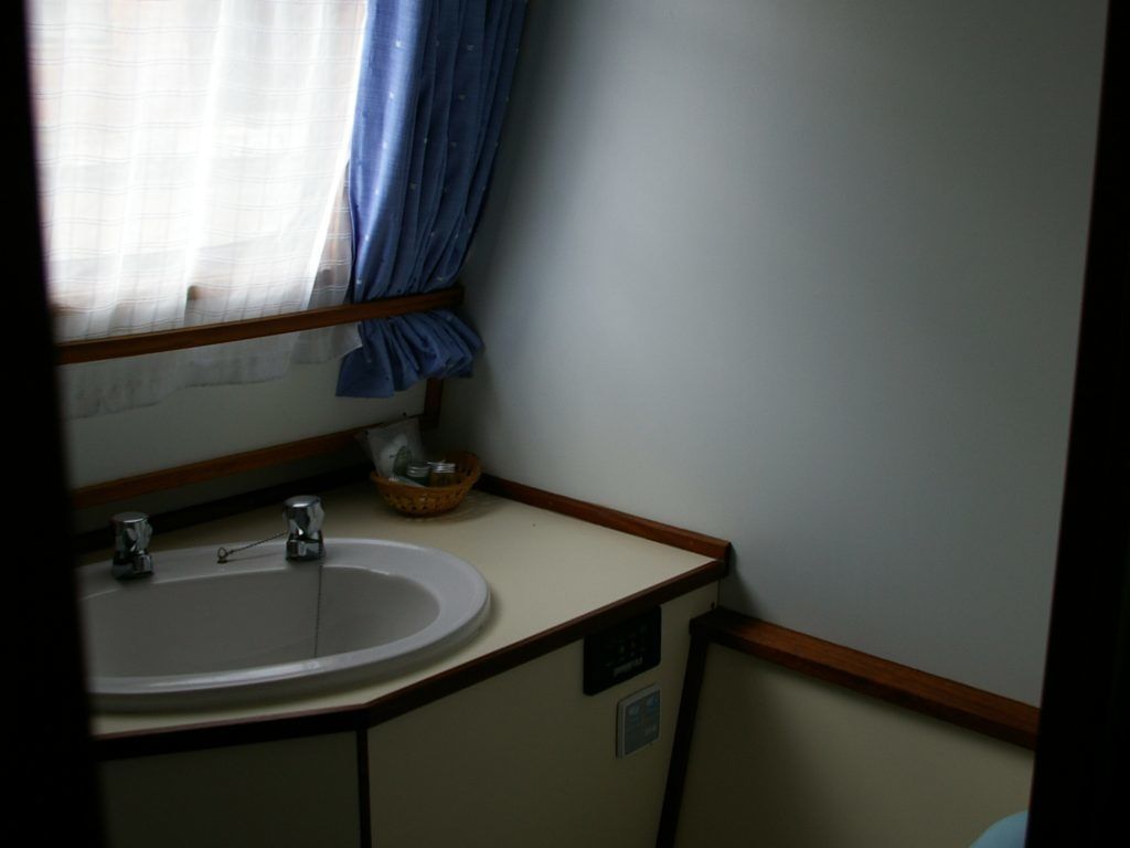 Custom Built Narrow Boat | Laughton