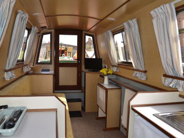 Custom Built Narrow Boat | Arbury