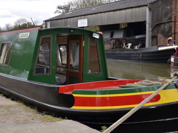 Custom Built Narrow Boat | Arbury