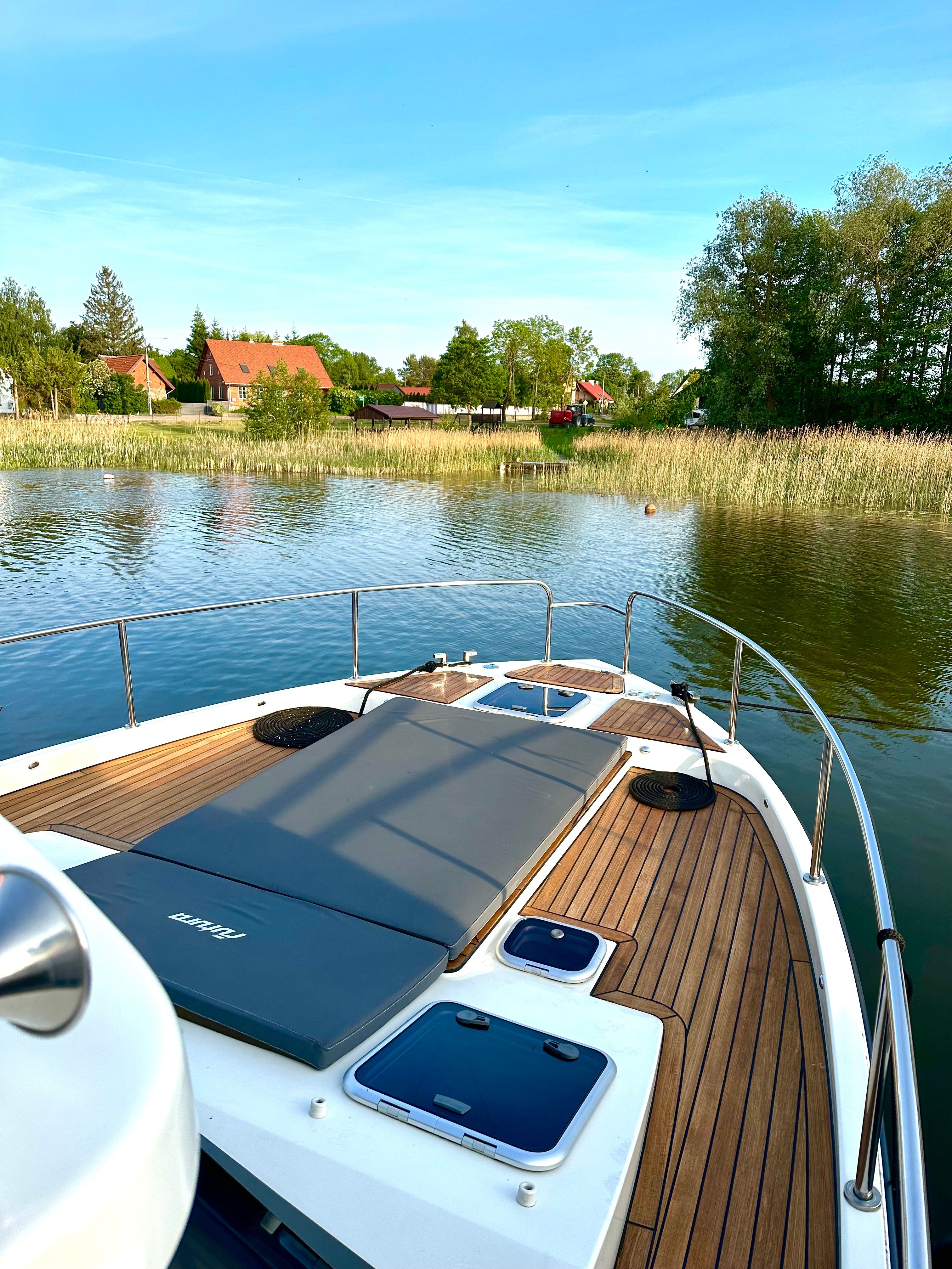 Cobra Yachts 40 | Seistan