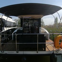 Cobra Yachts 40 | Seistan