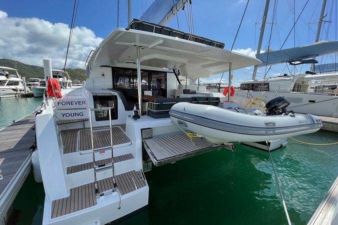 Fountaine Pajot Tanna 47 | Knotty Cat