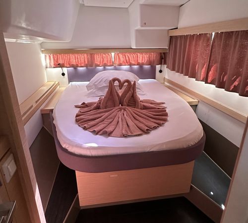 Fountaine Pajot Isla 40 | Shrimpy