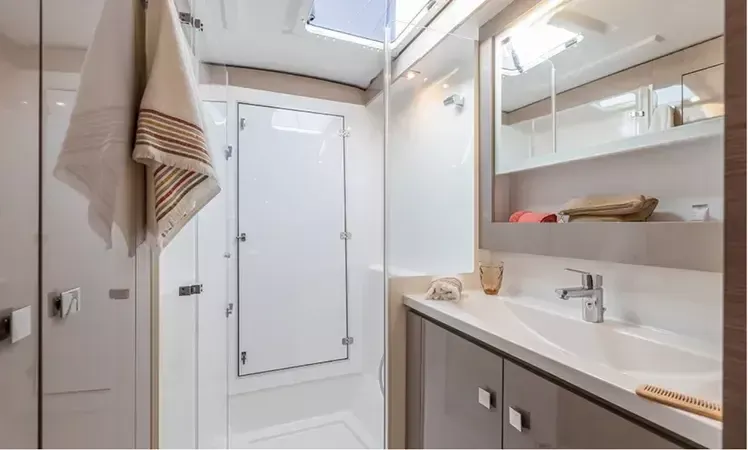 Fountaine Pajot Isla 40 | Adishatz