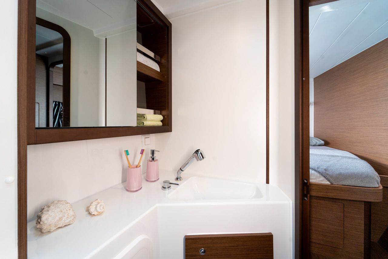 Lagoon 42 | Serenity